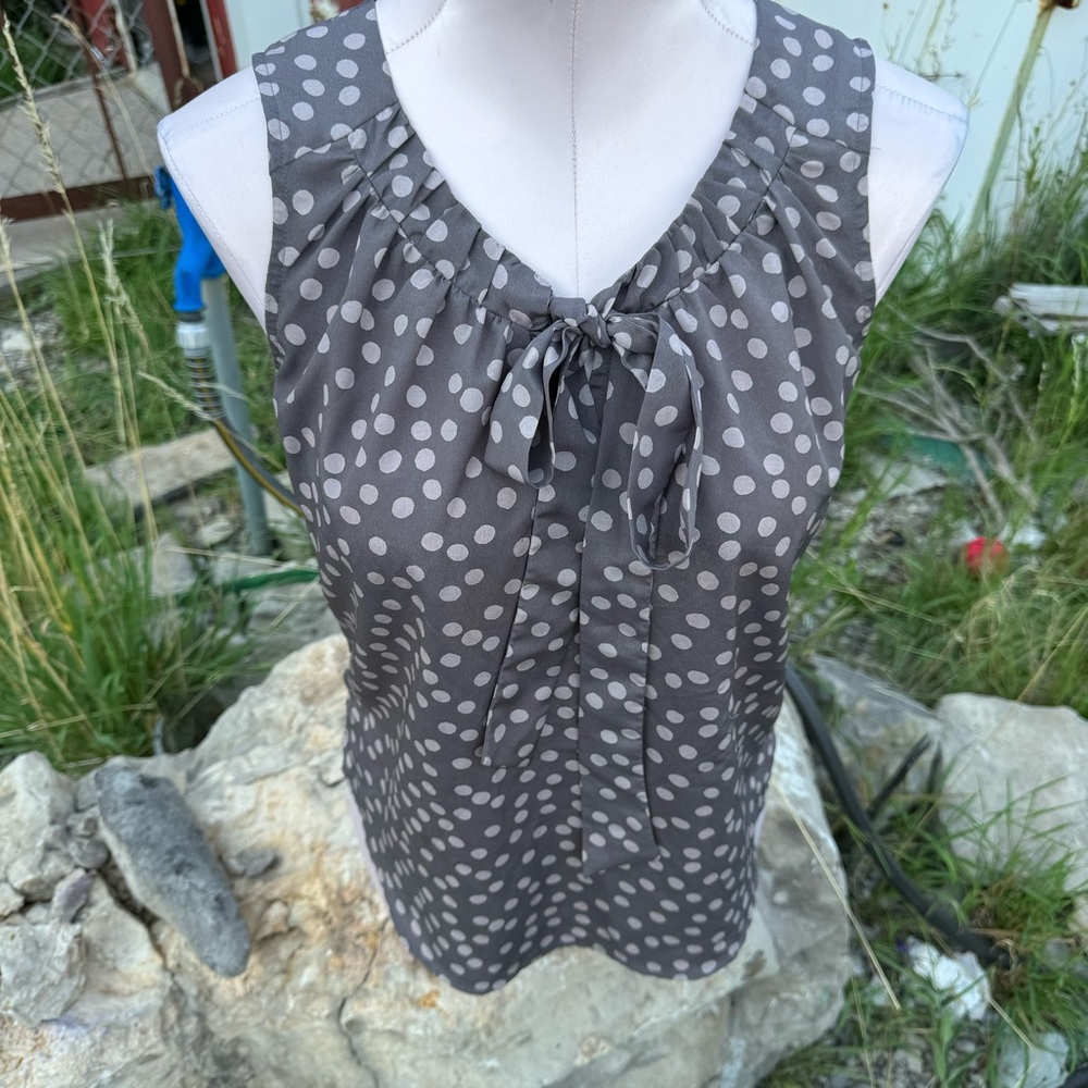 🤍 Loft Polka Dot Top 🤍